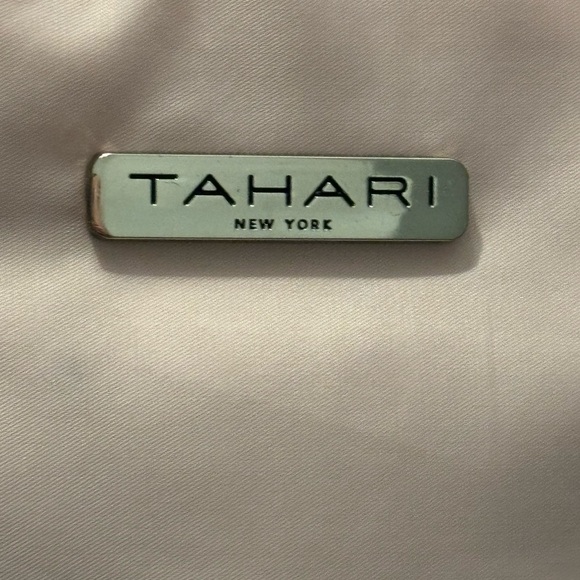 Tahari insulated Lunch Bag/ Makeup Bag Pink and Cheetah Print - Picture 3 of 8